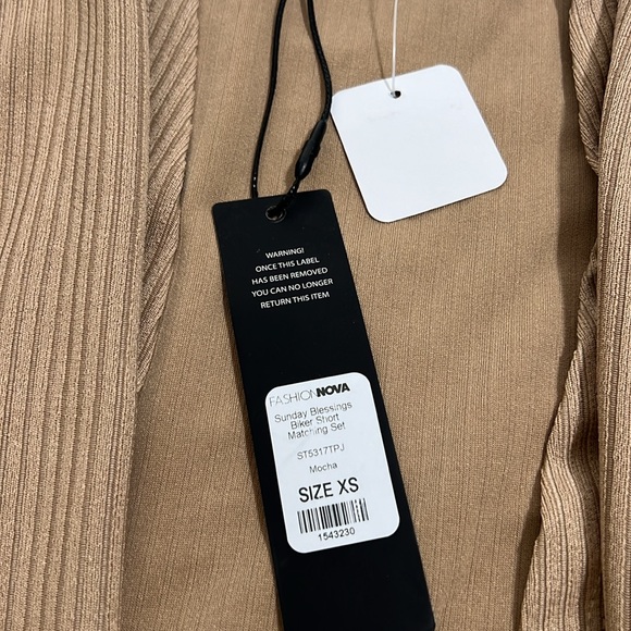 NWT Fashion Nova 3Piece Biker Short Set - Mocha -XS - Picture 3 of 5